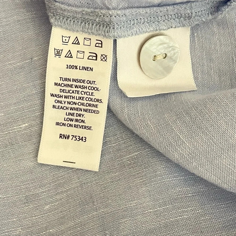 Tahari 100% Linen Side Button Top Size Large V Ne… - image 7